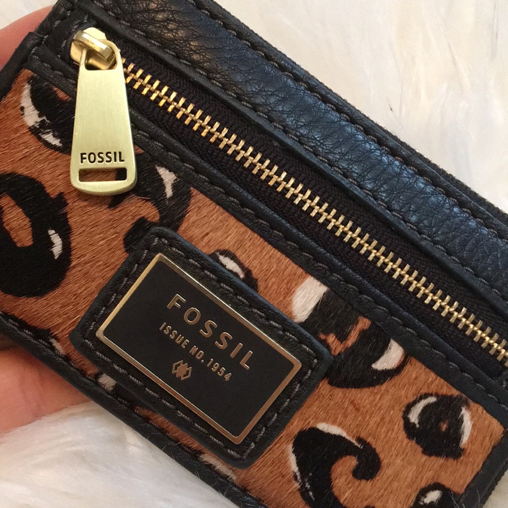 Fossil wallet